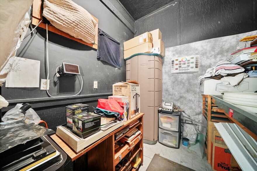 More Photos Of 1303 W Chicago Ave, Chicago Storefront Retail Residential For Sale