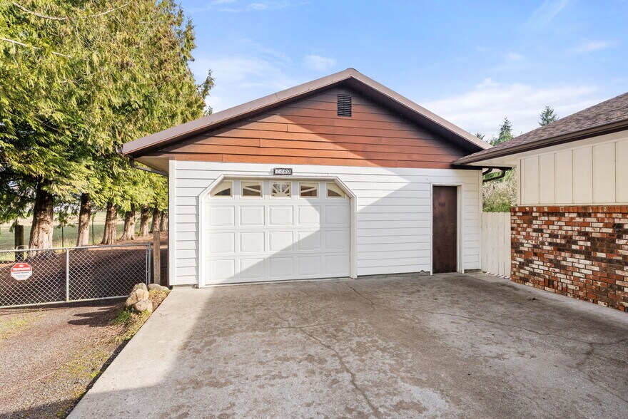 More Photos Of 1480 Rush Rd, Chehalis Office For Sale