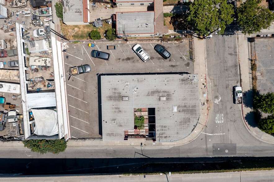 More Photos Of 325-329 E Rosecrans Ave, Compton Loft Creative Space For Sale