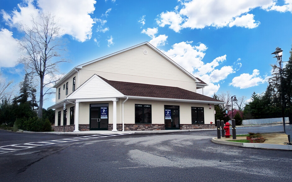 Primary Photo Of 1922 E Main St, Mohegan Lake Freestanding For Lease