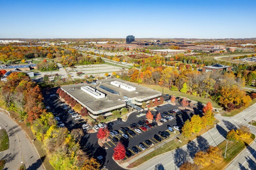 More Photos Of 691 N Squirrel Rd, Auburn Hills Office For Lease