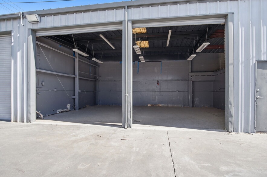 More Photos Of 1649 Carnegie St, Turlock Warehouse For Lease