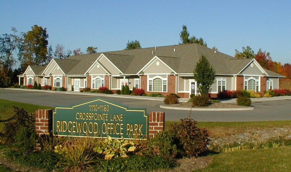 Primary Photo Of 1110 Crosspointe Ln, Webster Medical For Lease