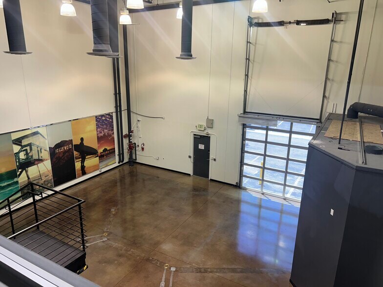 More Photos Of 15131 Woodlawn Ave, Tustin Flex For Sale