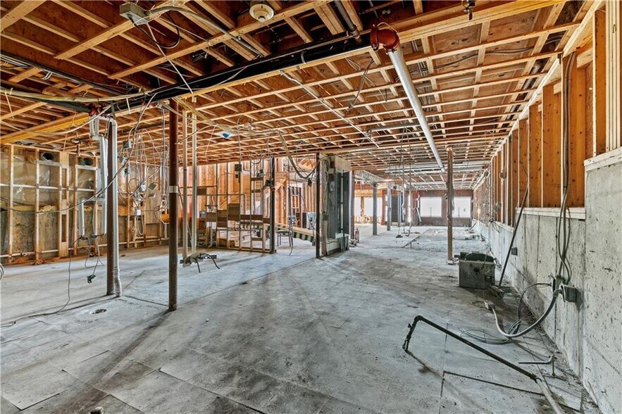 More Photos Of 198 Thames St, Bristol Restaurant For Sale