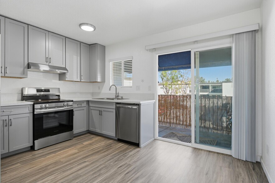 More Photos Of 13112 Carriage Rd, Poway Apartments For Sale
