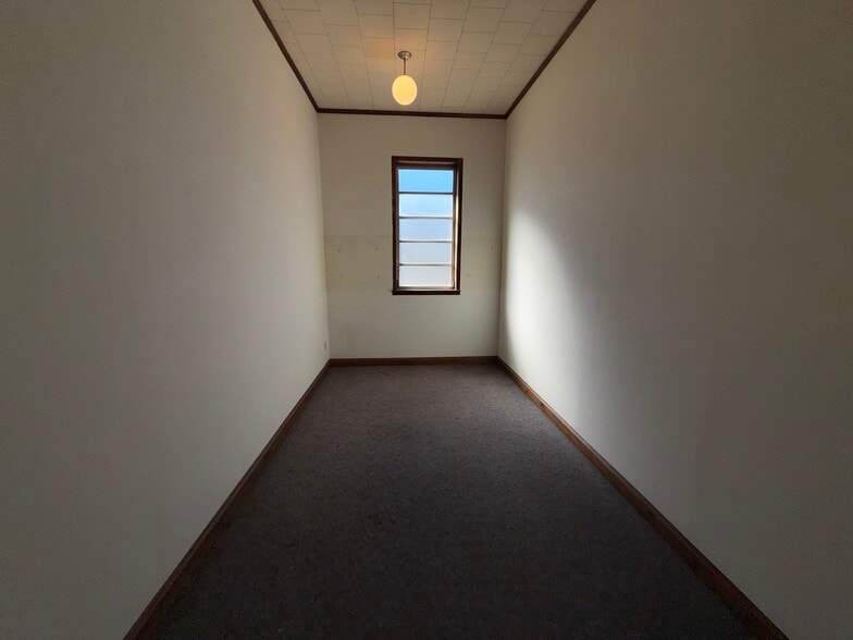 More Photos Of 702 E Church St, Atmore Specialty For Sale