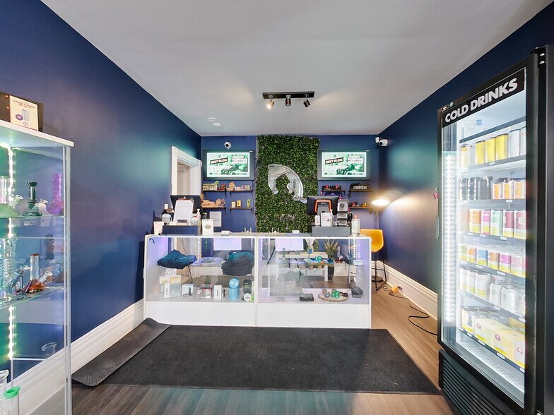 More Photos Of 154 Division St, Kingston Storefront Retail Residential For Sale