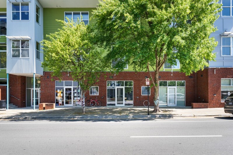Primary Photo Of 506 N Mangum St, Durham Apartments For Sale