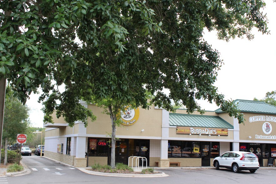 More Photos Of 14209 W Newberry Rd, Newberry Restaurant For Lease
