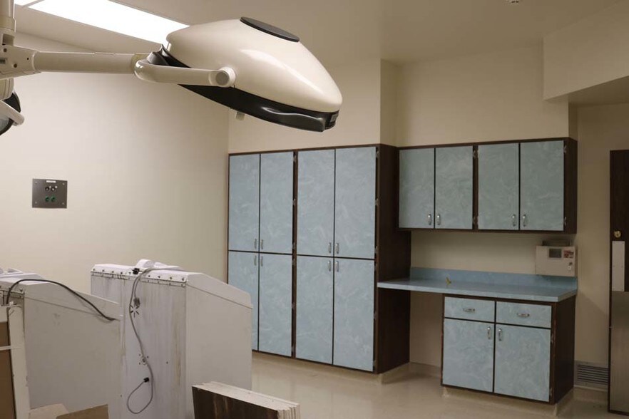 More Photos Of 28 N 64th St, Belleville Medical For Lease