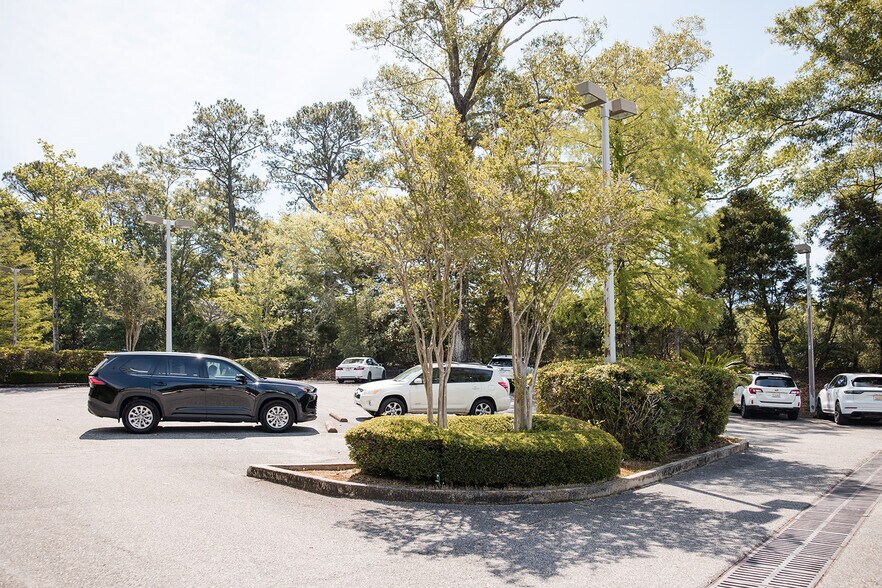 More Photos Of 101B Villa Dr, Daphne Medical For Lease