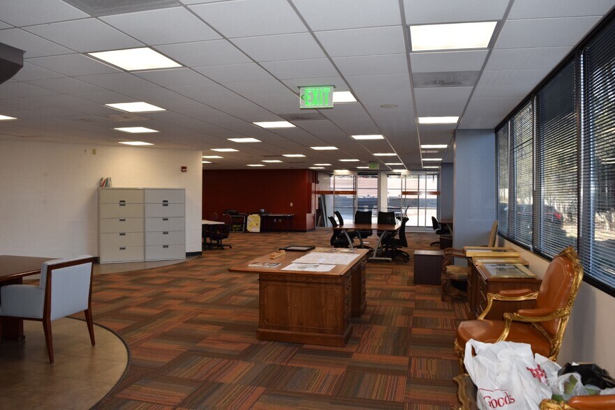 More Photos Of 10800 Financial Centre Pkwy, Little Rock Office For Lease