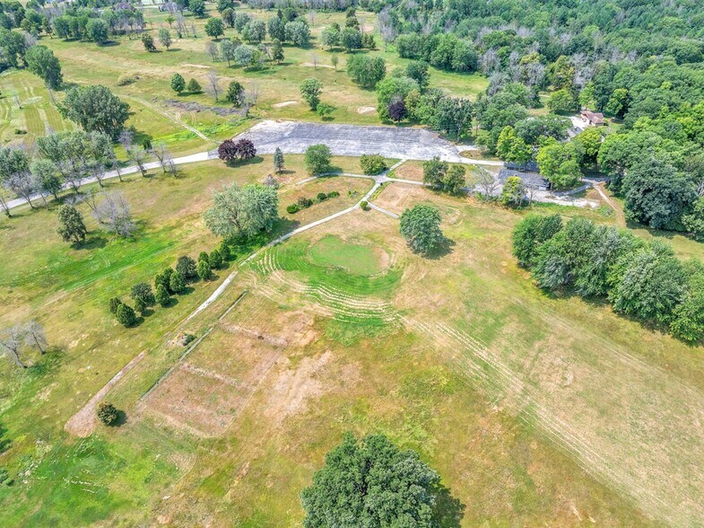 More Photos Of 3212 N Union Rd, Cato Golf Course Driving Range For Sale