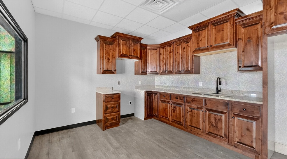 More Photos Of 16510 W Basin St, Odessa Warehouse For Sale