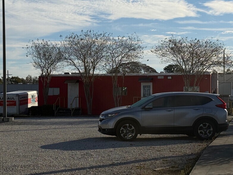 More Photos Of 1109 N Semoran Blvd, Orlando Land For Lease