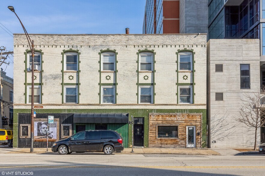 More Photos Of 838-840 W Grand Ave, Chicago Storefront Retail Residential For Lease