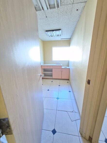 More Photos Of 1320 Apple Ave, Hayward Medical For Lease