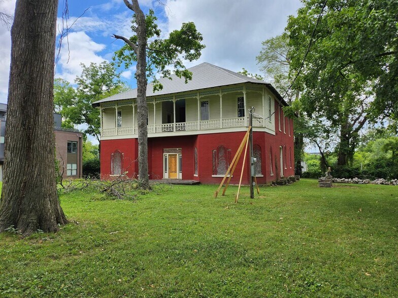 Primary Photo Of 908 Meridian St, Nashville Freestanding For Sale