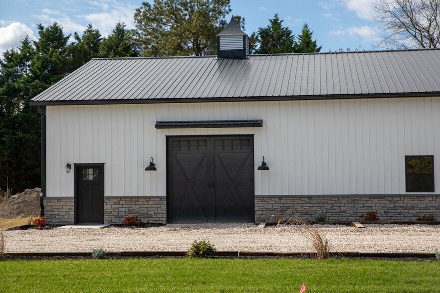 More Photos Of 266-272 W State St, Millsboro Freestanding For Lease