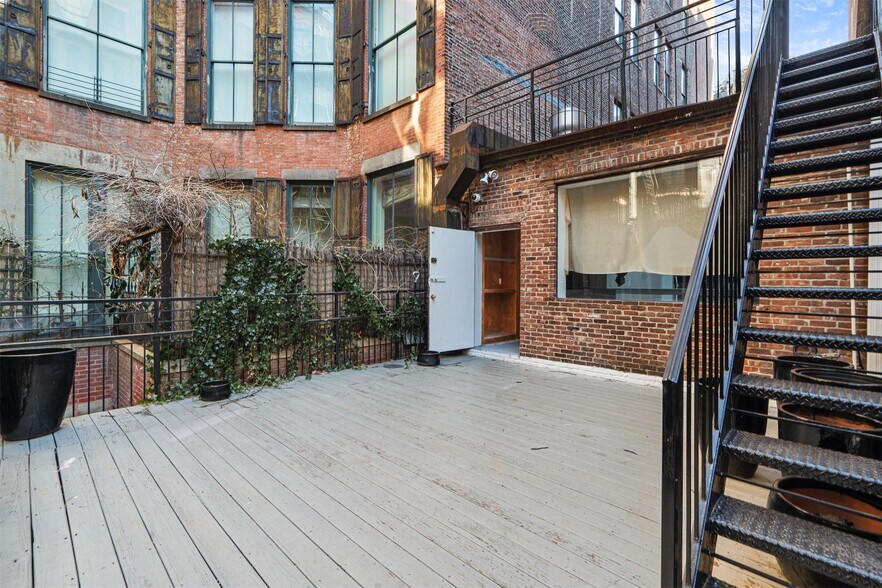 More Photos Of 54 Crosby St, New York Storefront For Lease