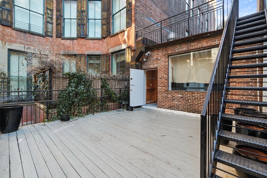 More Photos Of 54 Crosby St, New York Storefront For Lease