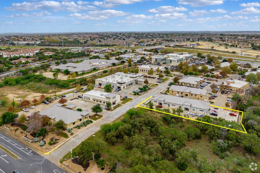 More Photos Of 2003 Rogers Rd, San Antonio Medical For Lease