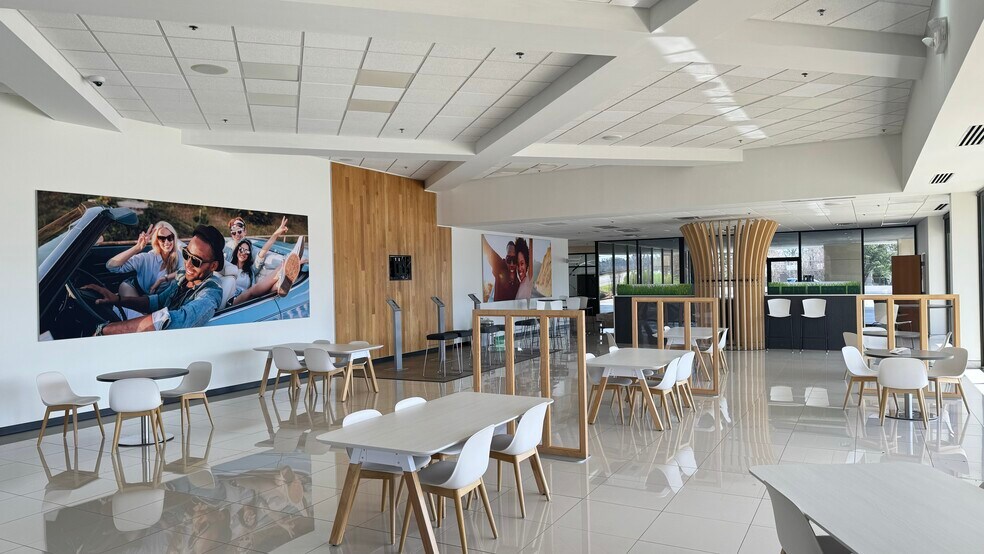 More Photos Of 1431 Cobb Pky SE, Marietta Auto Dealership For Sale