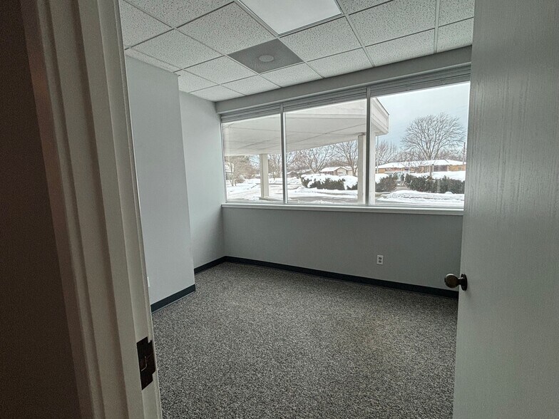 More Photos Of 2500 Niles Rd, Saint Joseph Medical For Lease