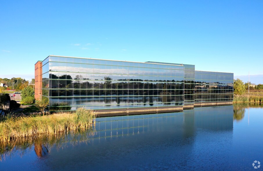 Primary Photo Of 900 S Frontage Rd, Woodridge Office For Lease