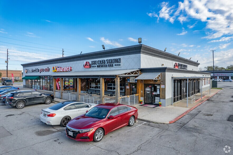 More Photos Of 4501-4765 W FM 1960 Rd, Houston Unknown For Lease