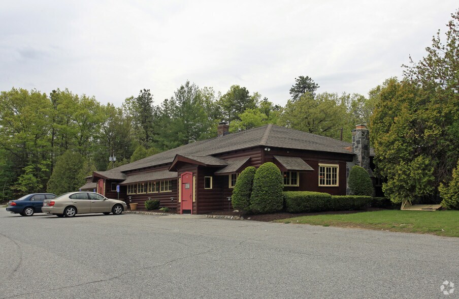 Primary Photo Of 785 Quaker Hwy, Uxbridge Restaurant For Sale