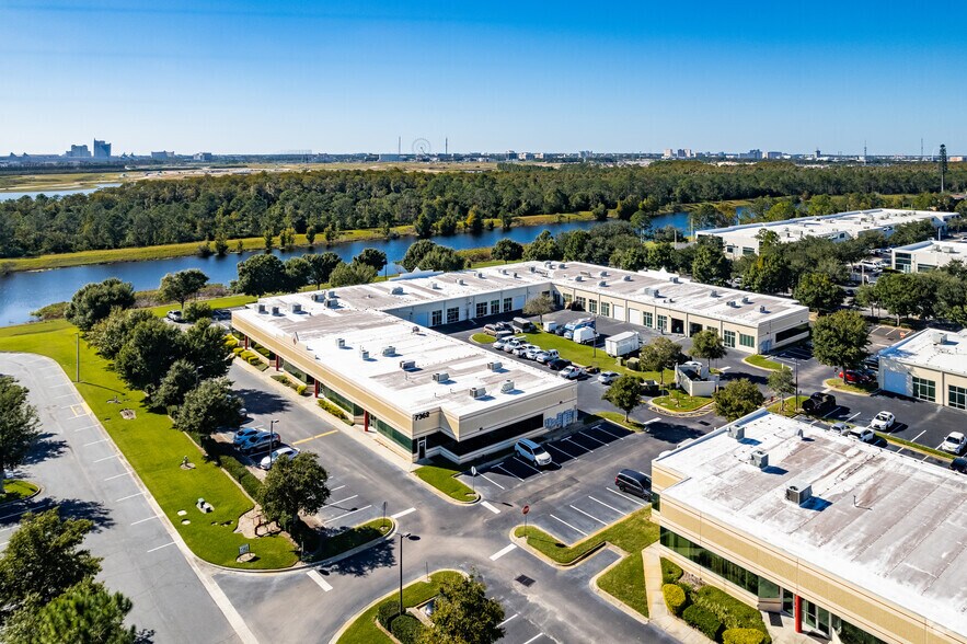 More Photos Of 7362 Futures Dr, Orlando Coworking Space