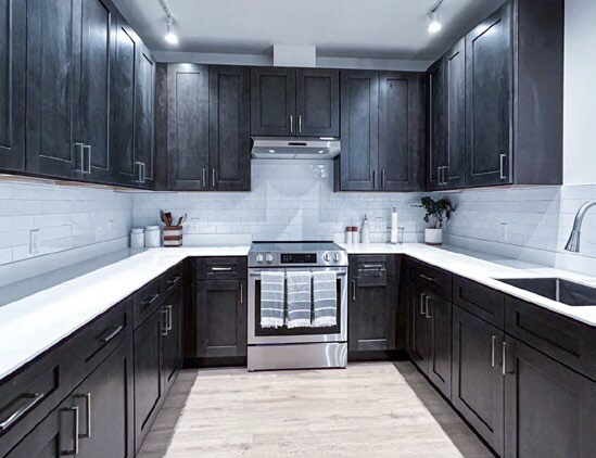 More Photos Of 18-30 Edgewater Pl, Beacon Apartments For Sale