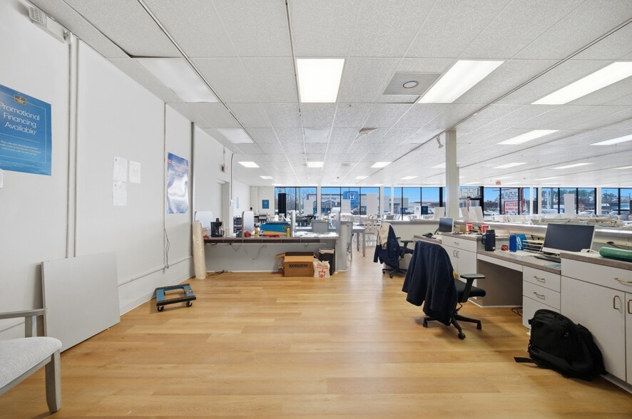 More Photos Of 6542 E Virginia Beach Blvd, Norfolk Freestanding For Sale