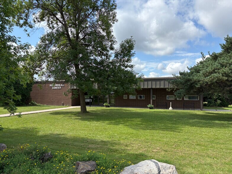 Primary Photo Of 505 S 12th Ave, Virginia Medical For Sale