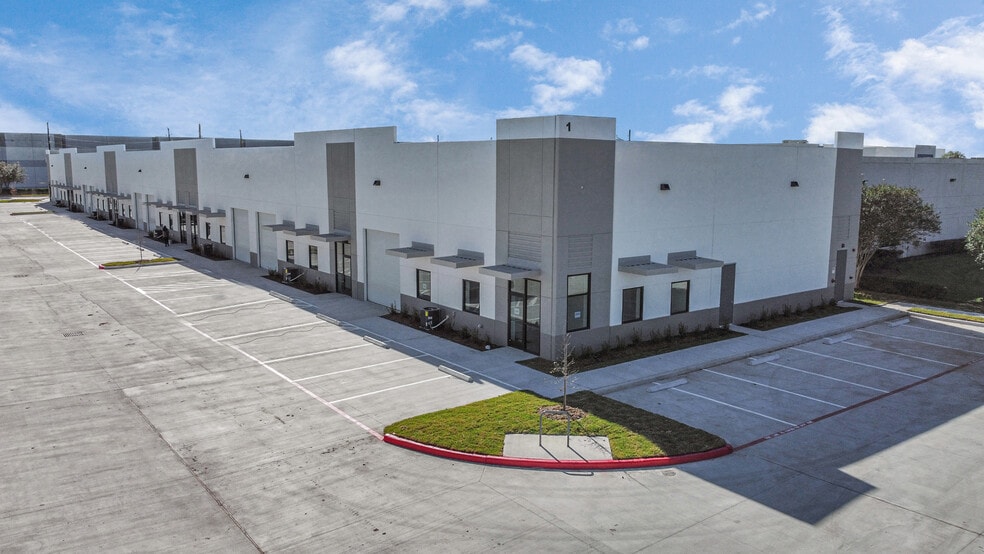 More Photos Of 12425 W Airport Blvd, Sugar Land Light Distribution For Lease