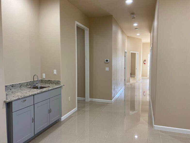 More Photos Of 2368 S Uecker Ln, Lewisville Office For Sale