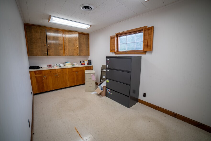 More Photos Of 120 Sturges Ave, Mansfield Medical For Sale