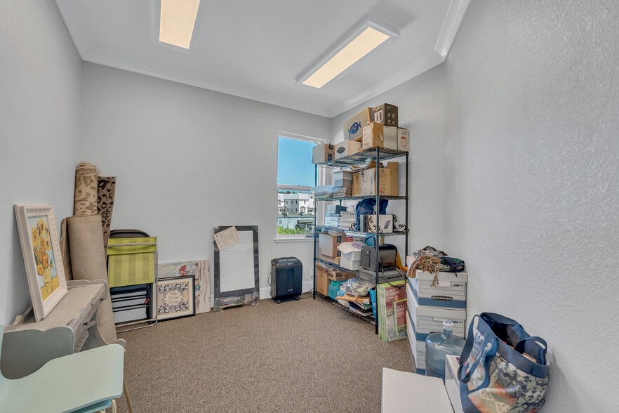 More Photos Of 160 Cherry Ave, Auburn Office Residential For Sale