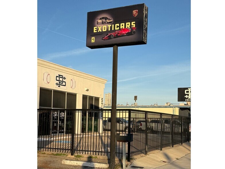 More Photos Of 5710 Star Ln, Houston Warehouse For Lease