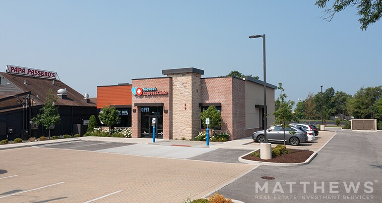 More Photos Of 6320 S Cass Ave, Westmont Freestanding For Sale