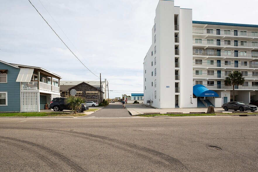 More Photos Of 105-109 Sumter Ave, Carolina Beach Land For Sale