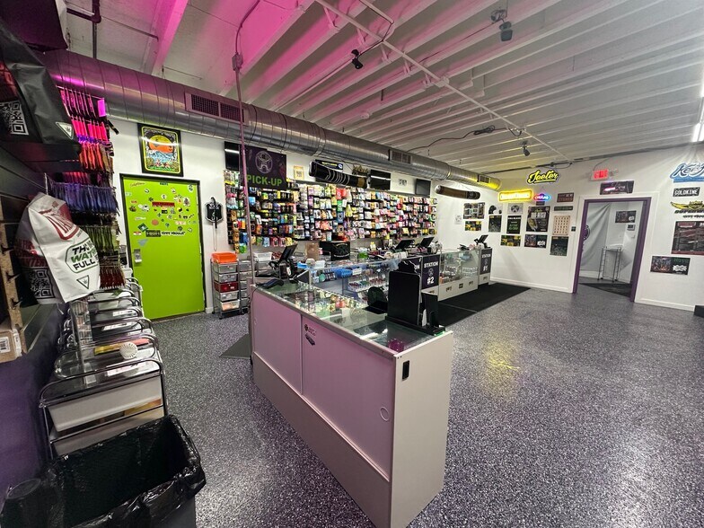 More Photos Of 815 N Huron St, Ypsilanti Storefront For Sale