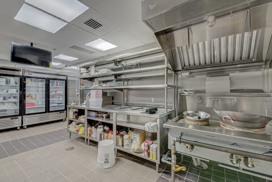 More Photos Of 11101 NW 27th Ave, Miami Restaurant For Sale