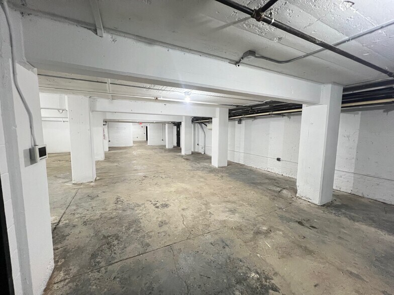 More Photos Of 190 Christopher Columbus Dr, Jersey City Office Residential For Lease