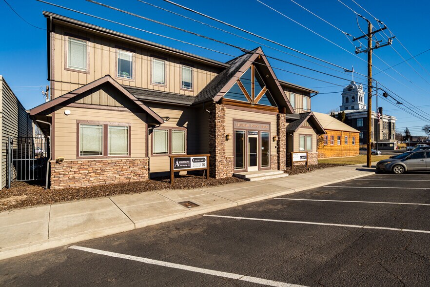 More Photos Of 267 NE 2nd St, Prineville Office For Lease