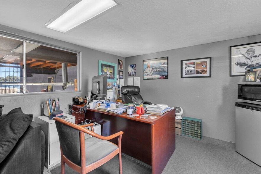 More Photos Of 68361 Kieley Rd, Cathedral City Service For Sale