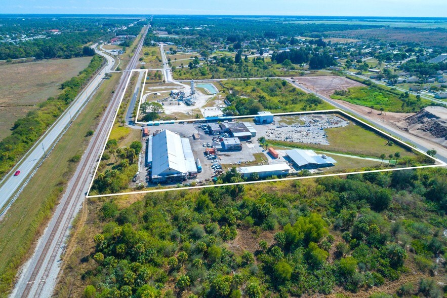 More Photos Of 17250 SW Railroad Ave, Indiantown Manufacturing For Sale