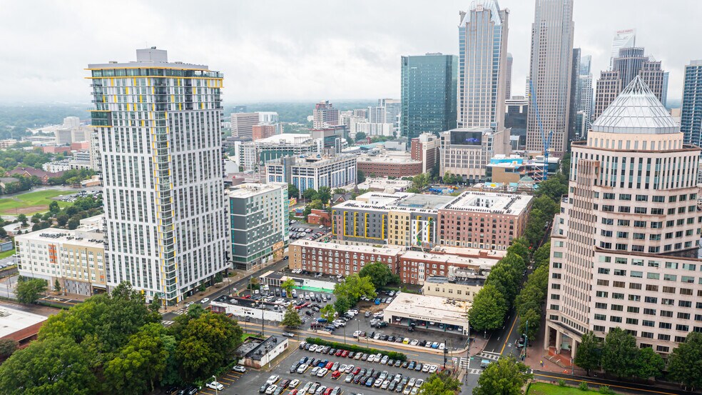 More Photos Of 508 N Tryon St N, Charlotte Apartments For Sale